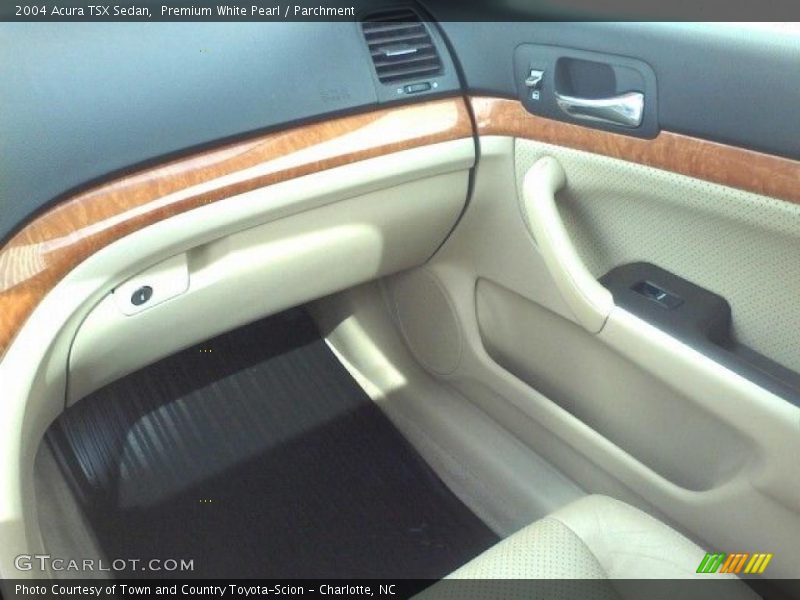 Premium White Pearl / Parchment 2004 Acura TSX Sedan