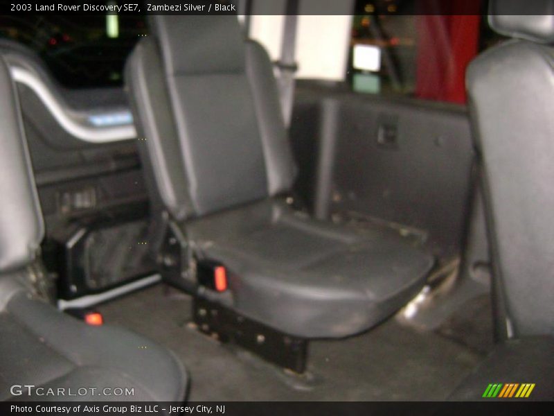 Zambezi Silver / Black 2003 Land Rover Discovery SE7