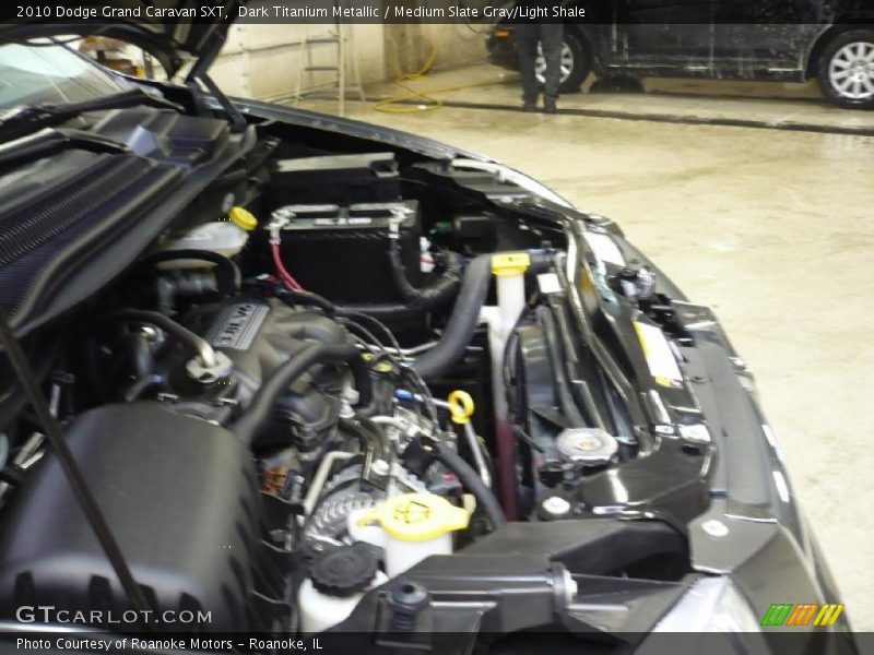 Dark Titanium Metallic / Medium Slate Gray/Light Shale 2010 Dodge Grand Caravan SXT