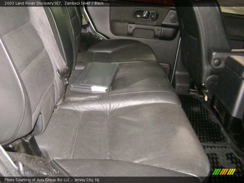 Zambezi Silver / Black 2003 Land Rover Discovery SE7