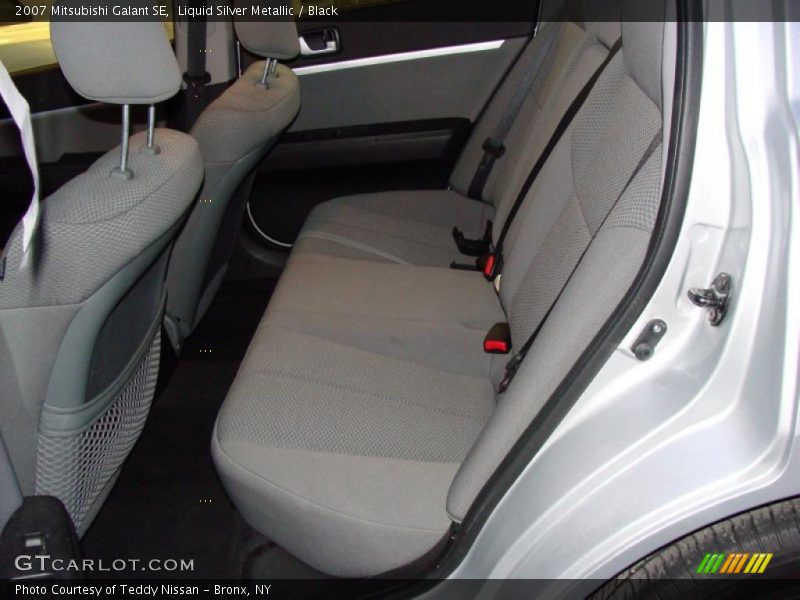 Liquid Silver Metallic / Black 2007 Mitsubishi Galant SE