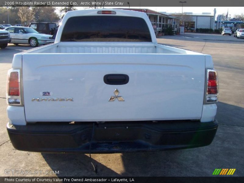 Arctic White / Slate Gray 2006 Mitsubishi Raider LS Extended Cab
