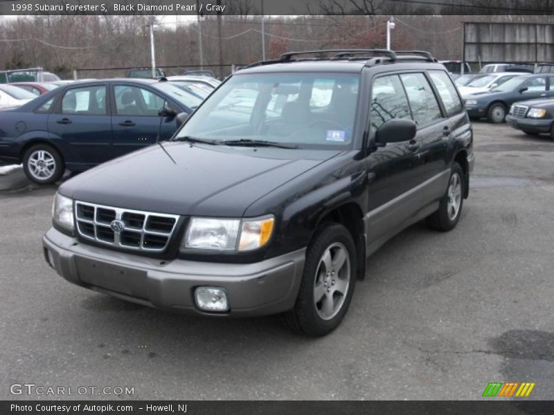 Black Diamond Pearl / Gray 1998 Subaru Forester S