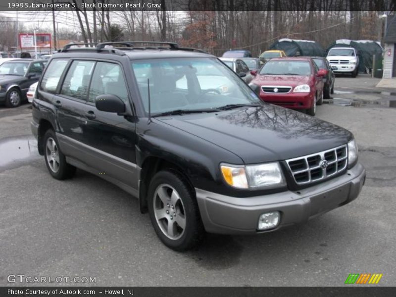 Black Diamond Pearl / Gray 1998 Subaru Forester S