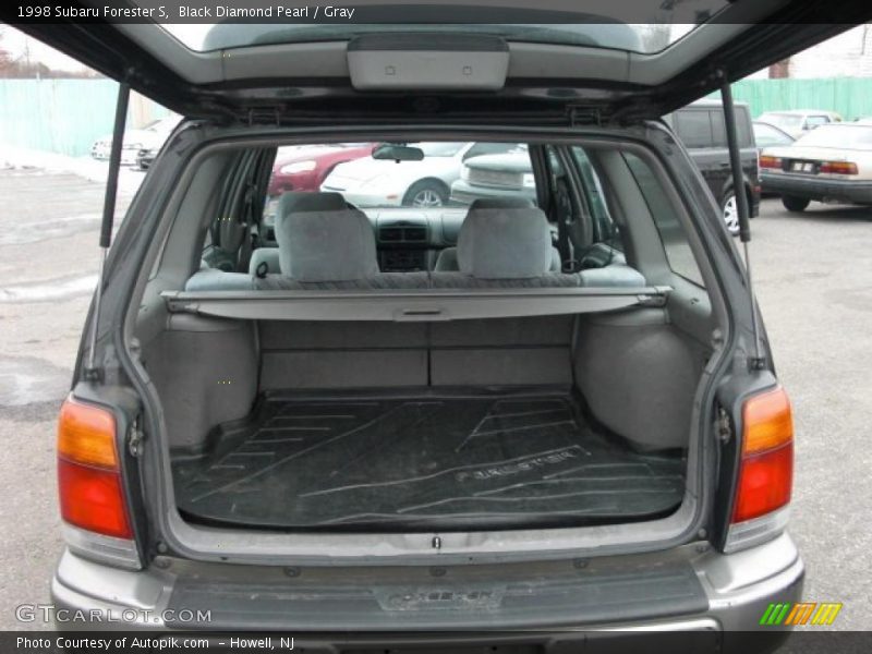 Black Diamond Pearl / Gray 1998 Subaru Forester S