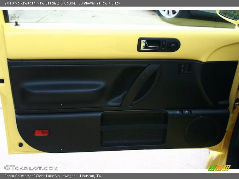 Sunflower Yellow / Black 2010 Volkswagen New Beetle 2.5 Coupe