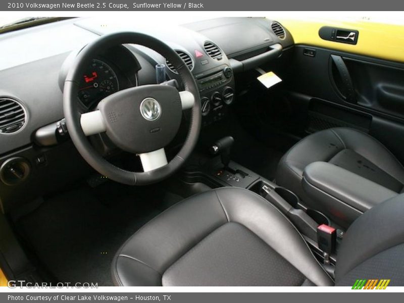 Sunflower Yellow / Black 2010 Volkswagen New Beetle 2.5 Coupe