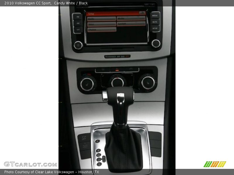 Candy White / Black 2010 Volkswagen CC Sport