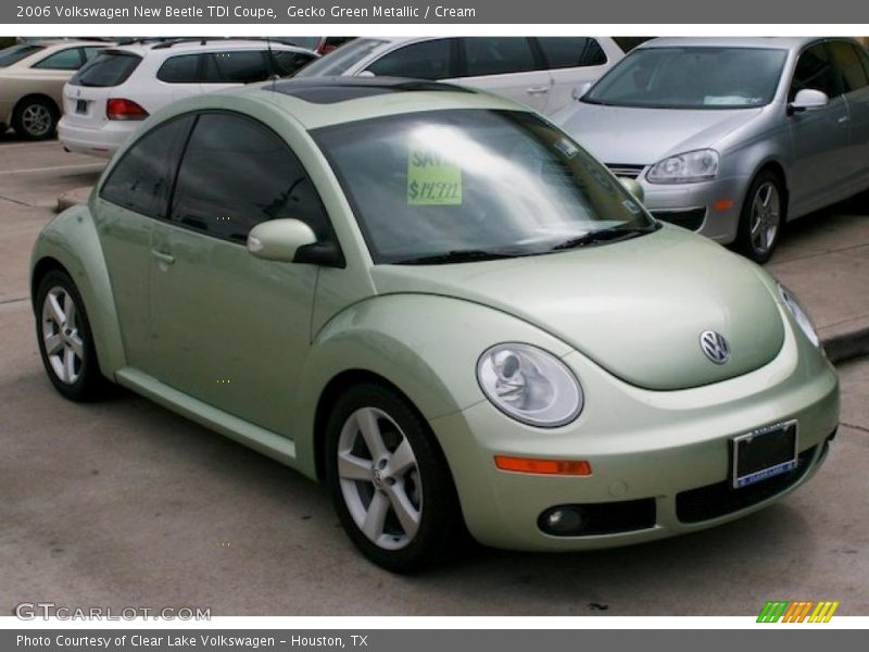 Gecko Green Metallic / Cream 2006 Volkswagen New Beetle TDI Coupe
