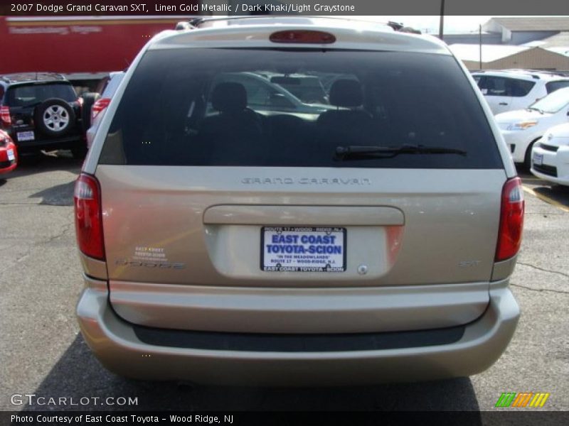 Linen Gold Metallic / Dark Khaki/Light Graystone 2007 Dodge Grand Caravan SXT