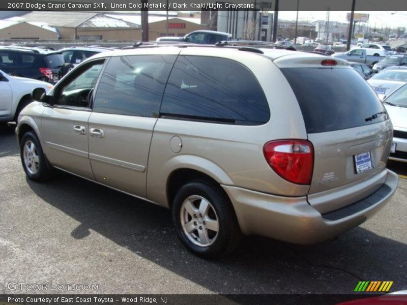 Linen Gold Metallic / Dark Khaki/Light Graystone 2007 Dodge Grand Caravan SXT