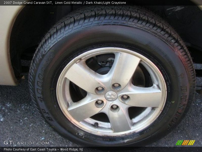 Linen Gold Metallic / Dark Khaki/Light Graystone 2007 Dodge Grand Caravan SXT