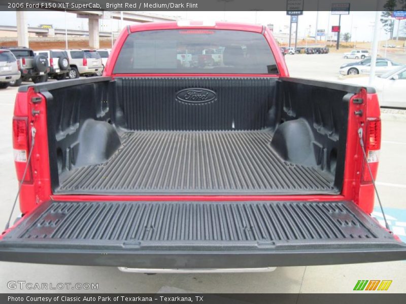 Bright Red / Medium/Dark Flint 2006 Ford F150 XLT SuperCab