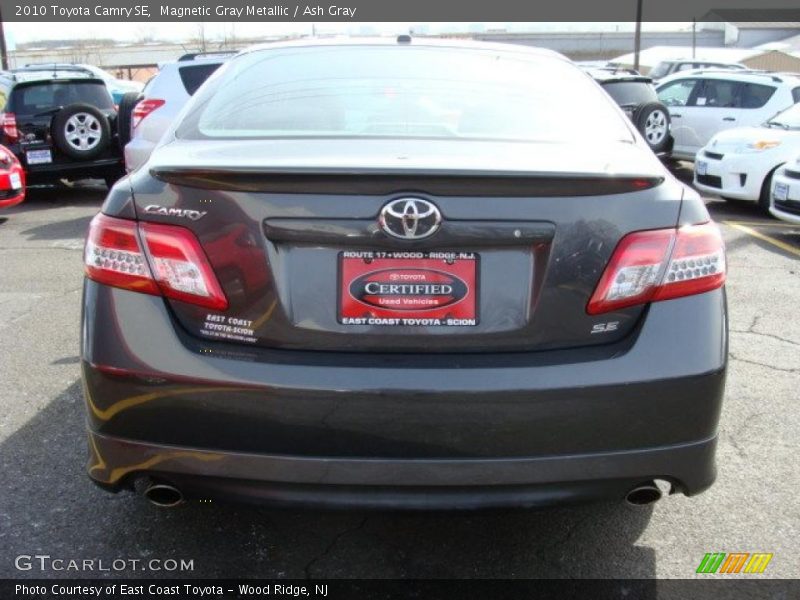 Magnetic Gray Metallic / Ash Gray 2010 Toyota Camry SE