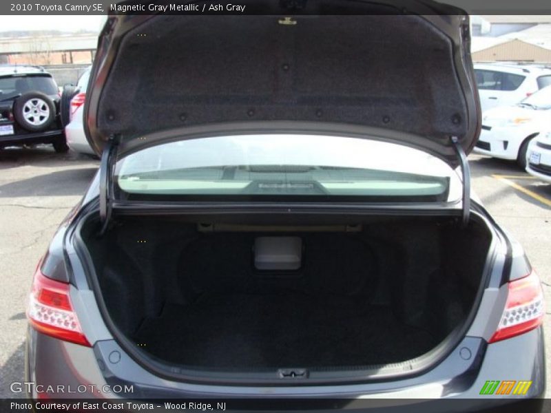 Magnetic Gray Metallic / Ash Gray 2010 Toyota Camry SE