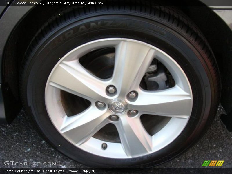 Magnetic Gray Metallic / Ash Gray 2010 Toyota Camry SE