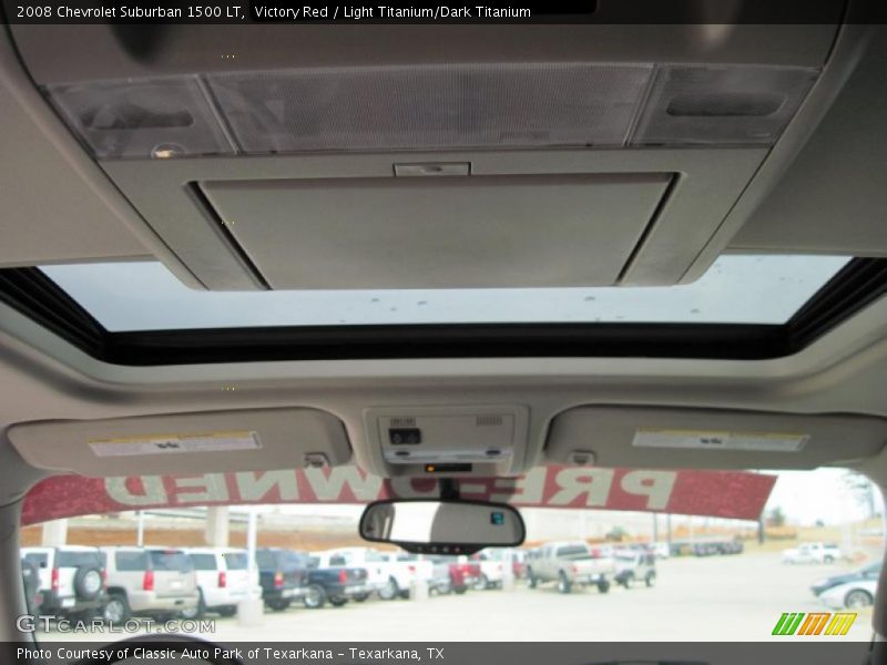 Victory Red / Light Titanium/Dark Titanium 2008 Chevrolet Suburban 1500 LT