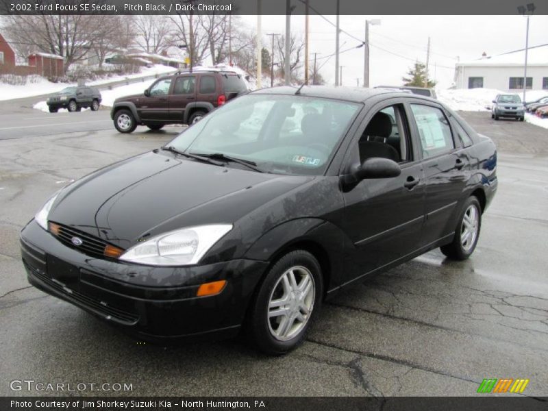 Pitch Black / Dark Charcoal 2002 Ford Focus SE Sedan