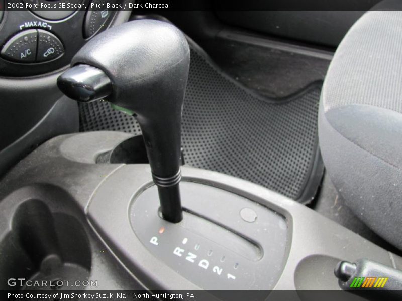 Pitch Black / Dark Charcoal 2002 Ford Focus SE Sedan