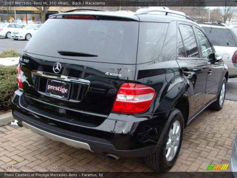 Black / Macadamia 2007 Mercedes-Benz ML 350 4Matic