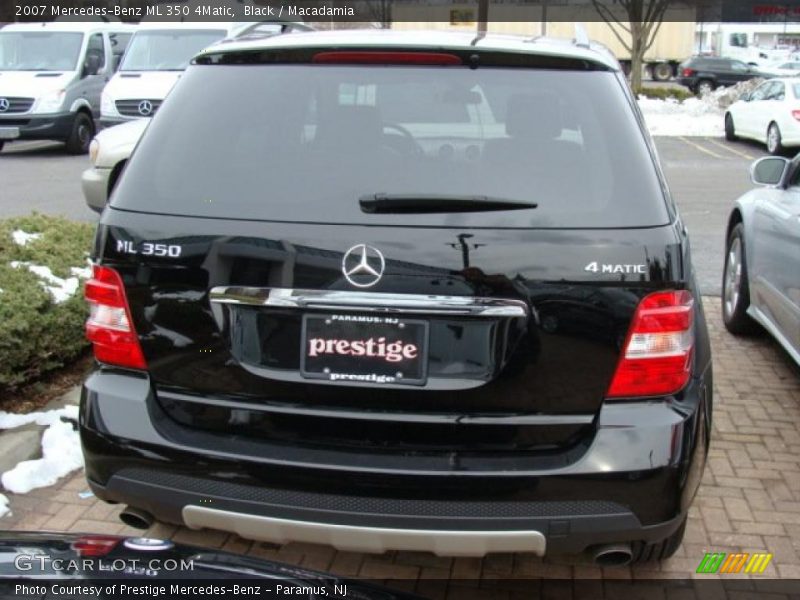Black / Macadamia 2007 Mercedes-Benz ML 350 4Matic