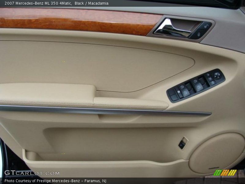 Black / Macadamia 2007 Mercedes-Benz ML 350 4Matic
