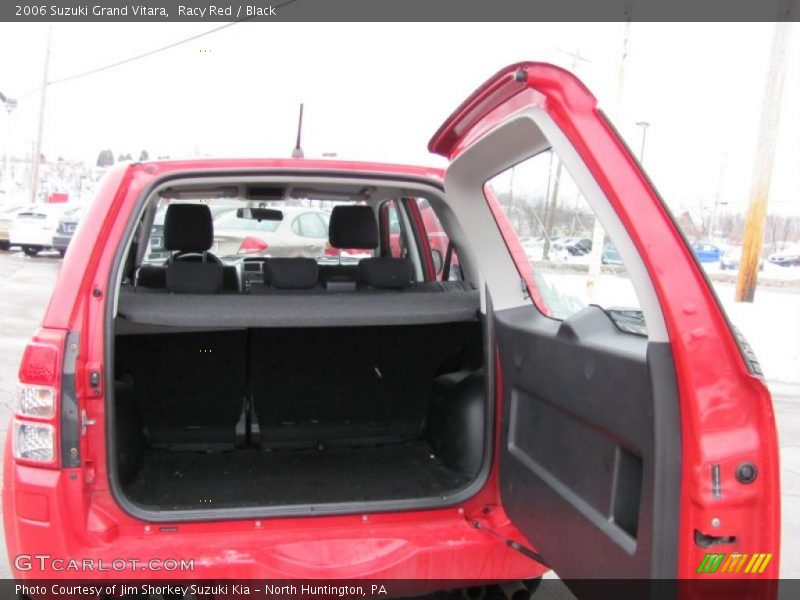 Racy Red / Black 2006 Suzuki Grand Vitara