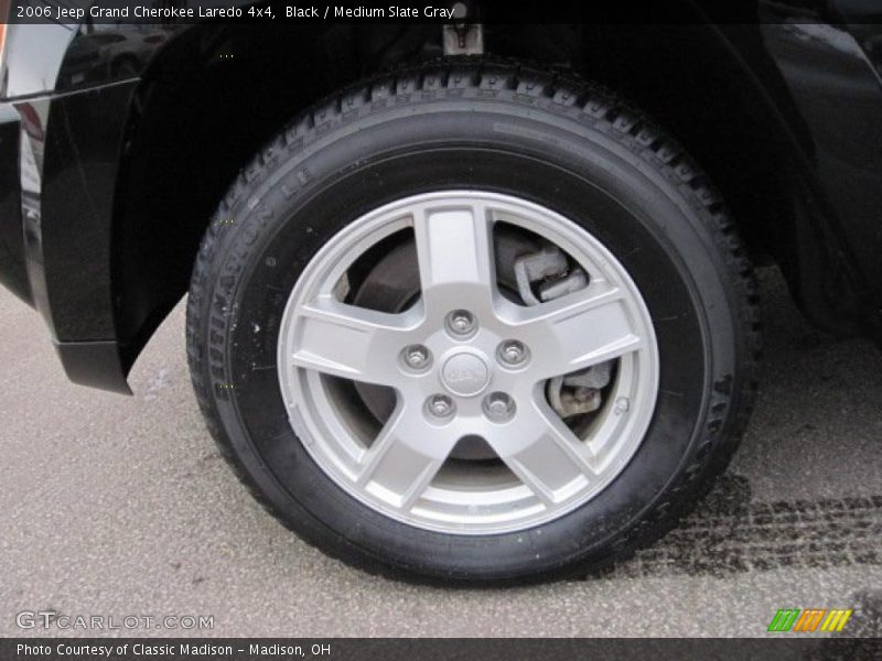 Black / Medium Slate Gray 2006 Jeep Grand Cherokee Laredo 4x4