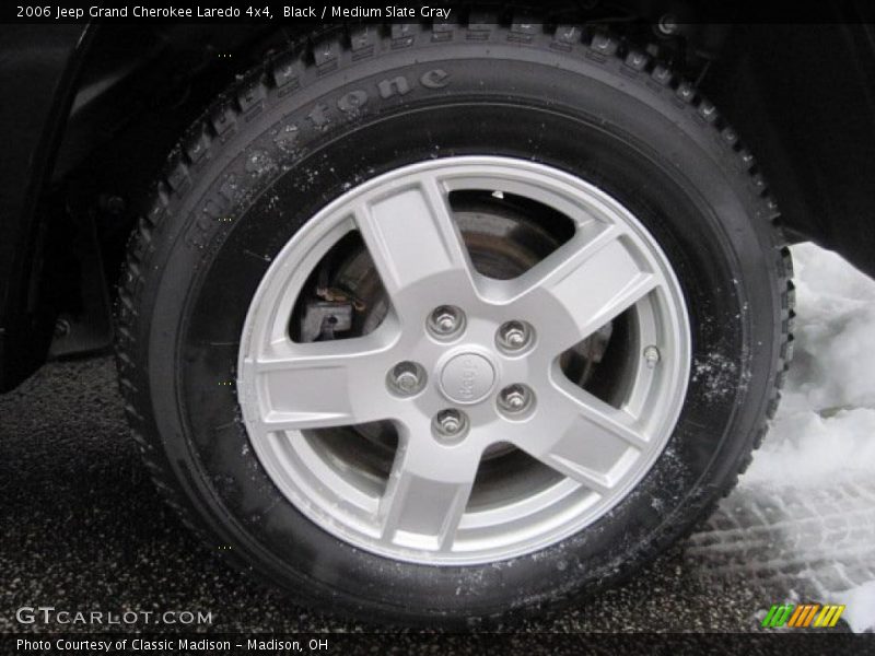 Black / Medium Slate Gray 2006 Jeep Grand Cherokee Laredo 4x4