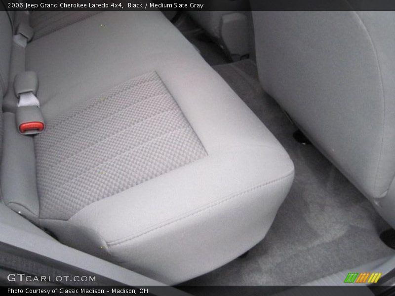 Black / Medium Slate Gray 2006 Jeep Grand Cherokee Laredo 4x4