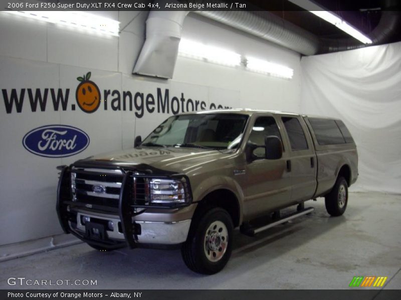 Arizona Beige Metallic / Tan 2006 Ford F250 Super Duty XLT FX4 Crew Cab 4x4