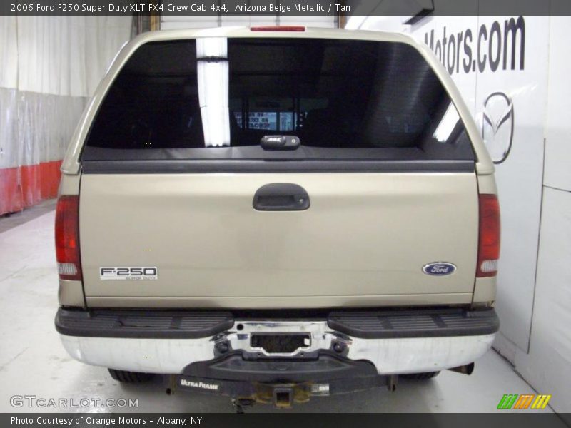 Arizona Beige Metallic / Tan 2006 Ford F250 Super Duty XLT FX4 Crew Cab 4x4