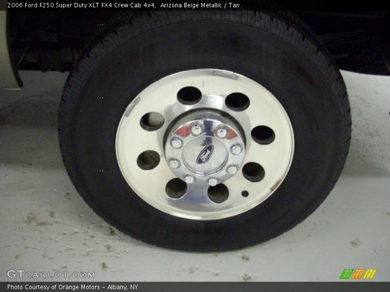 Arizona Beige Metallic / Tan 2006 Ford F250 Super Duty XLT FX4 Crew Cab 4x4
