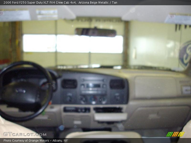 Arizona Beige Metallic / Tan 2006 Ford F250 Super Duty XLT FX4 Crew Cab 4x4