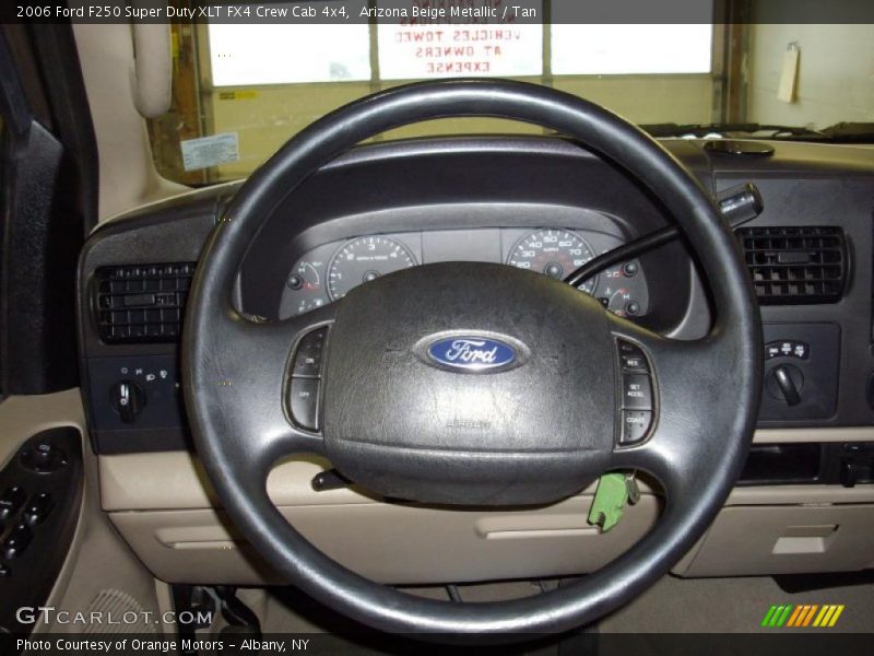 Arizona Beige Metallic / Tan 2006 Ford F250 Super Duty XLT FX4 Crew Cab 4x4
