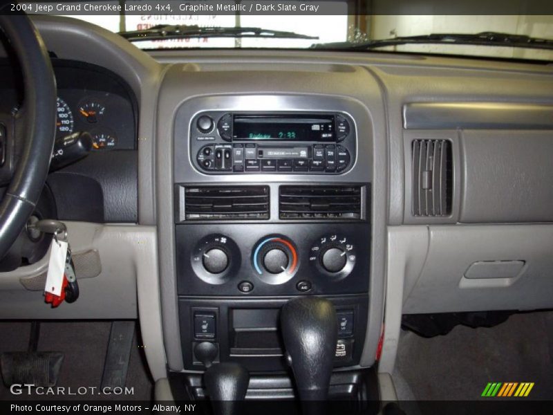 Graphite Metallic / Dark Slate Gray 2004 Jeep Grand Cherokee Laredo 4x4