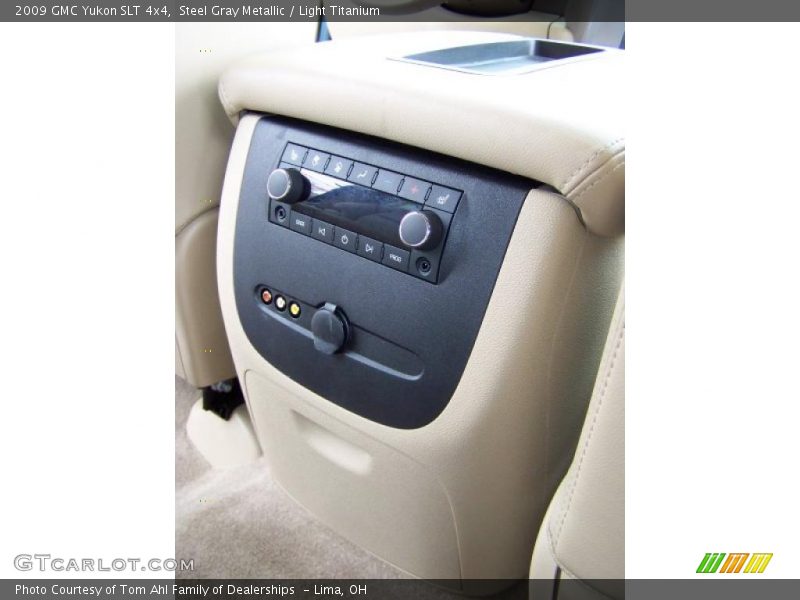 Steel Gray Metallic / Light Titanium 2009 GMC Yukon SLT 4x4