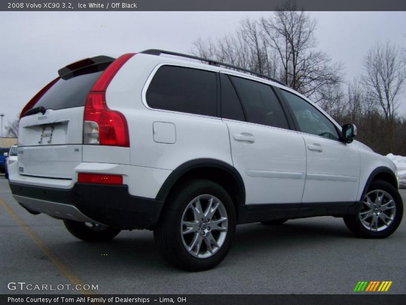 Ice White / Off Black 2008 Volvo XC90 3.2