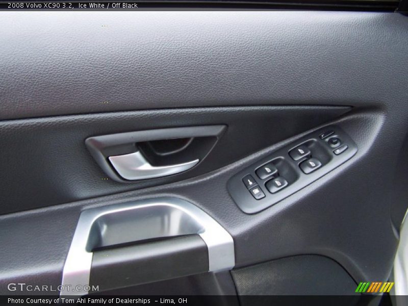 Ice White / Off Black 2008 Volvo XC90 3.2