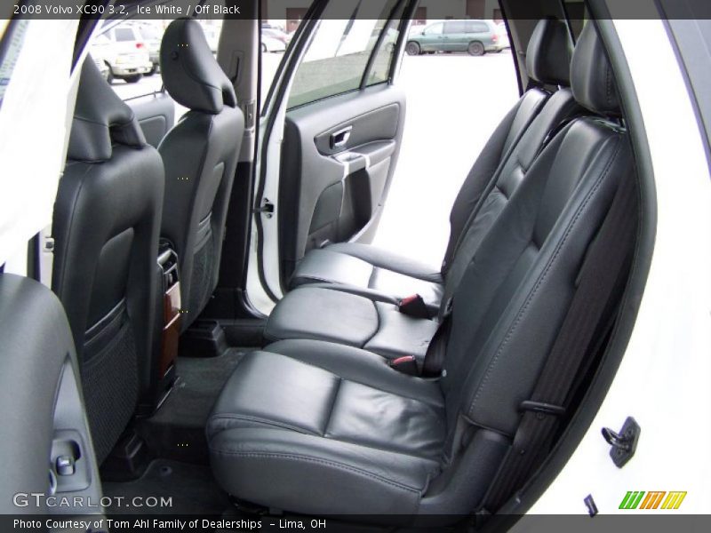 Ice White / Off Black 2008 Volvo XC90 3.2