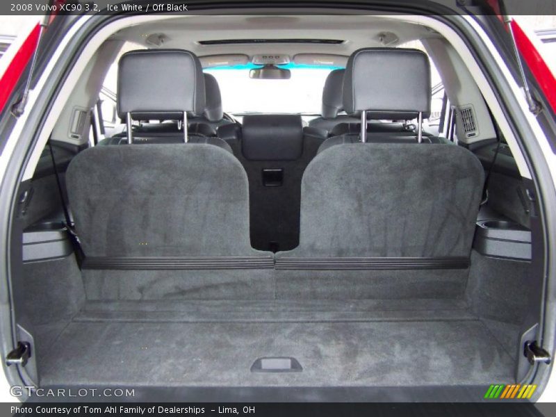 Ice White / Off Black 2008 Volvo XC90 3.2