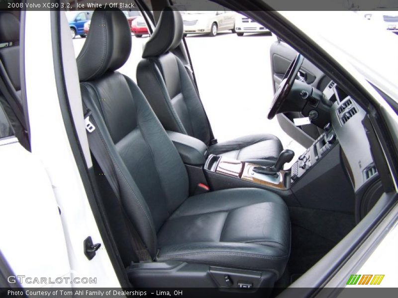 Ice White / Off Black 2008 Volvo XC90 3.2