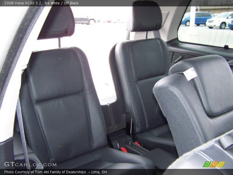 Ice White / Off Black 2008 Volvo XC90 3.2