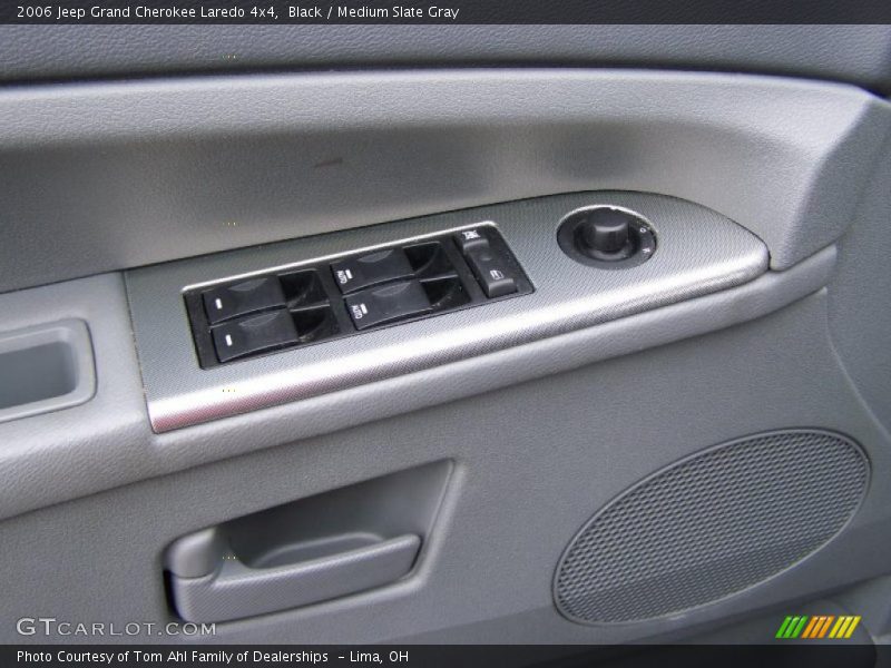 Black / Medium Slate Gray 2006 Jeep Grand Cherokee Laredo 4x4