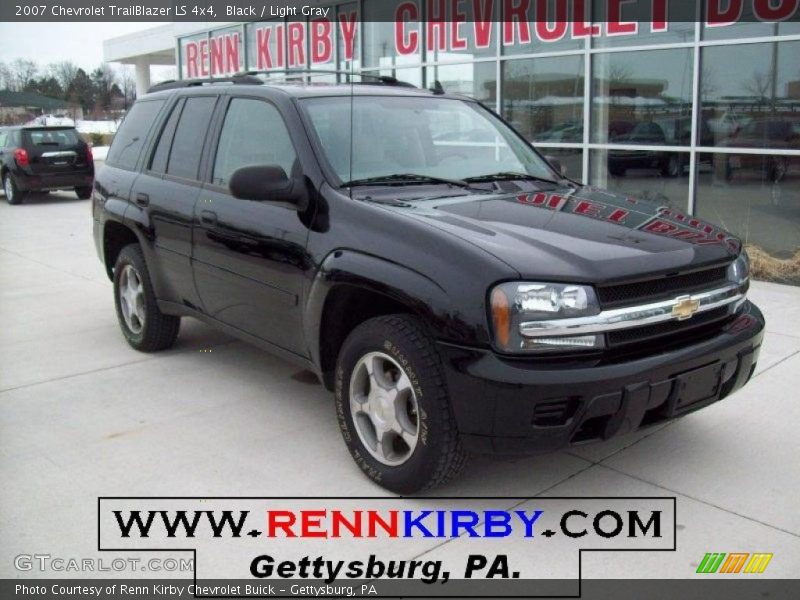 Black / Light Gray 2007 Chevrolet TrailBlazer LS 4x4
