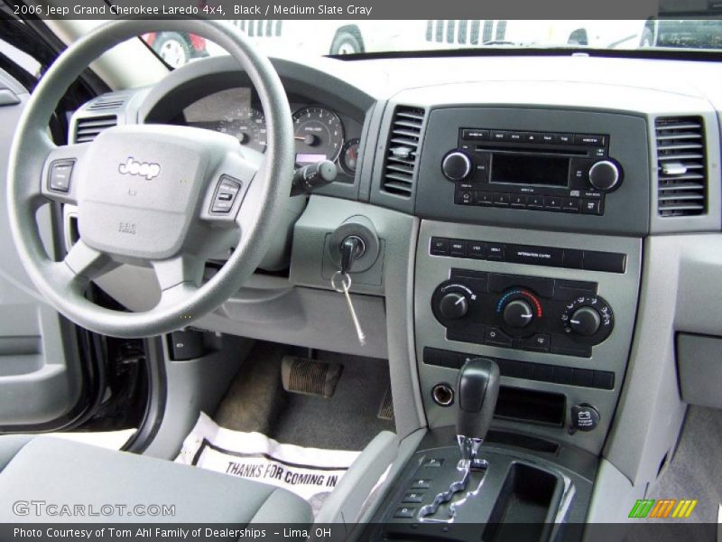 Black / Medium Slate Gray 2006 Jeep Grand Cherokee Laredo 4x4