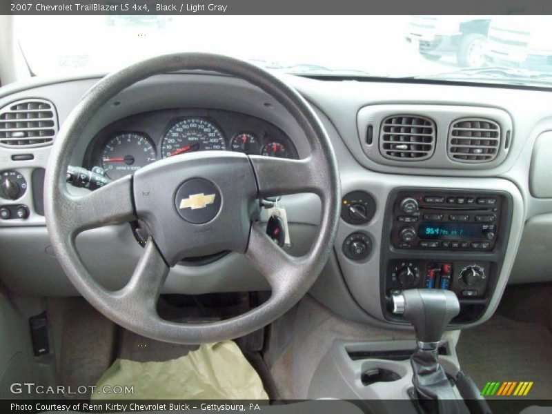 Black / Light Gray 2007 Chevrolet TrailBlazer LS 4x4