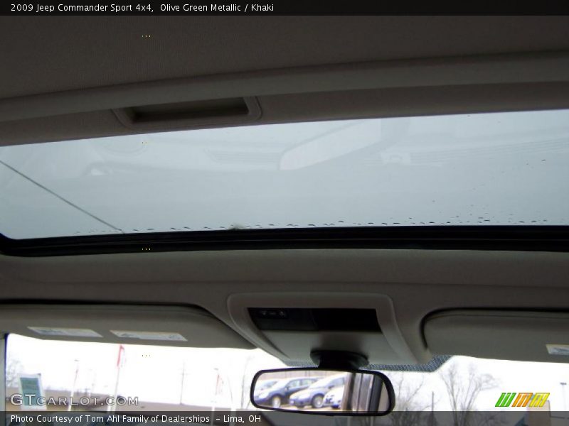 Olive Green Metallic / Khaki 2009 Jeep Commander Sport 4x4