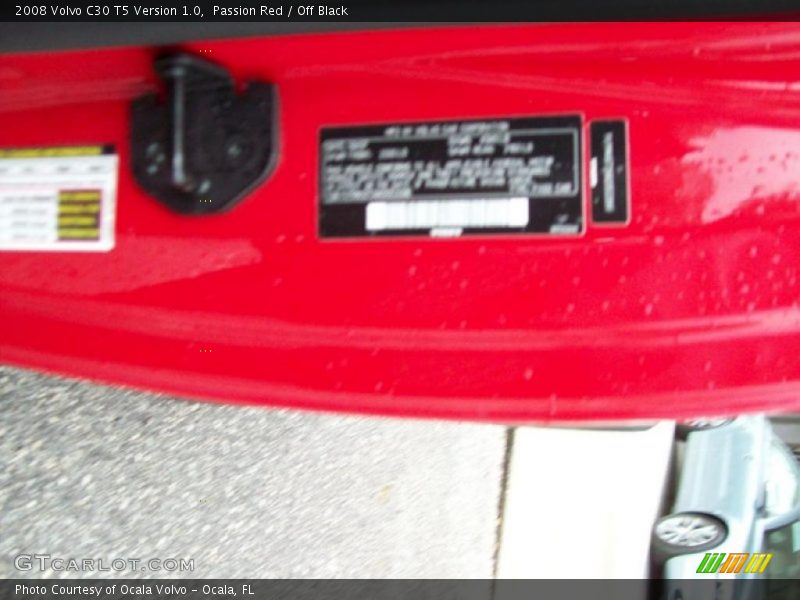 Passion Red / Off Black 2008 Volvo C30 T5 Version 1.0