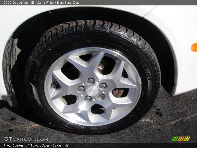 Stone White / Dark Slate Gray 2002 Dodge Neon ES
